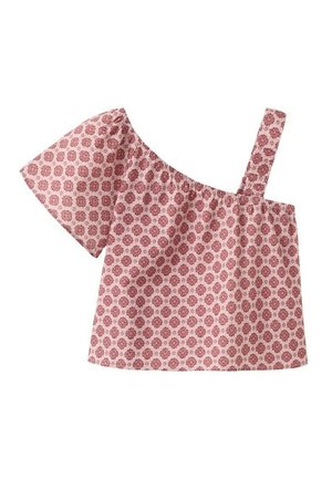 Haut court rose à épaules dénudées avec une manche, décoré d'un motif floral répétitif en rose foncé.