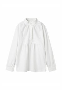 Blusa bianca a maniche lunghe in cotone leggero, caratterizzata da un colletto alto, chiusura con bottoni, vita arricciata e delicata rifinitura in pizzo ai polsini.