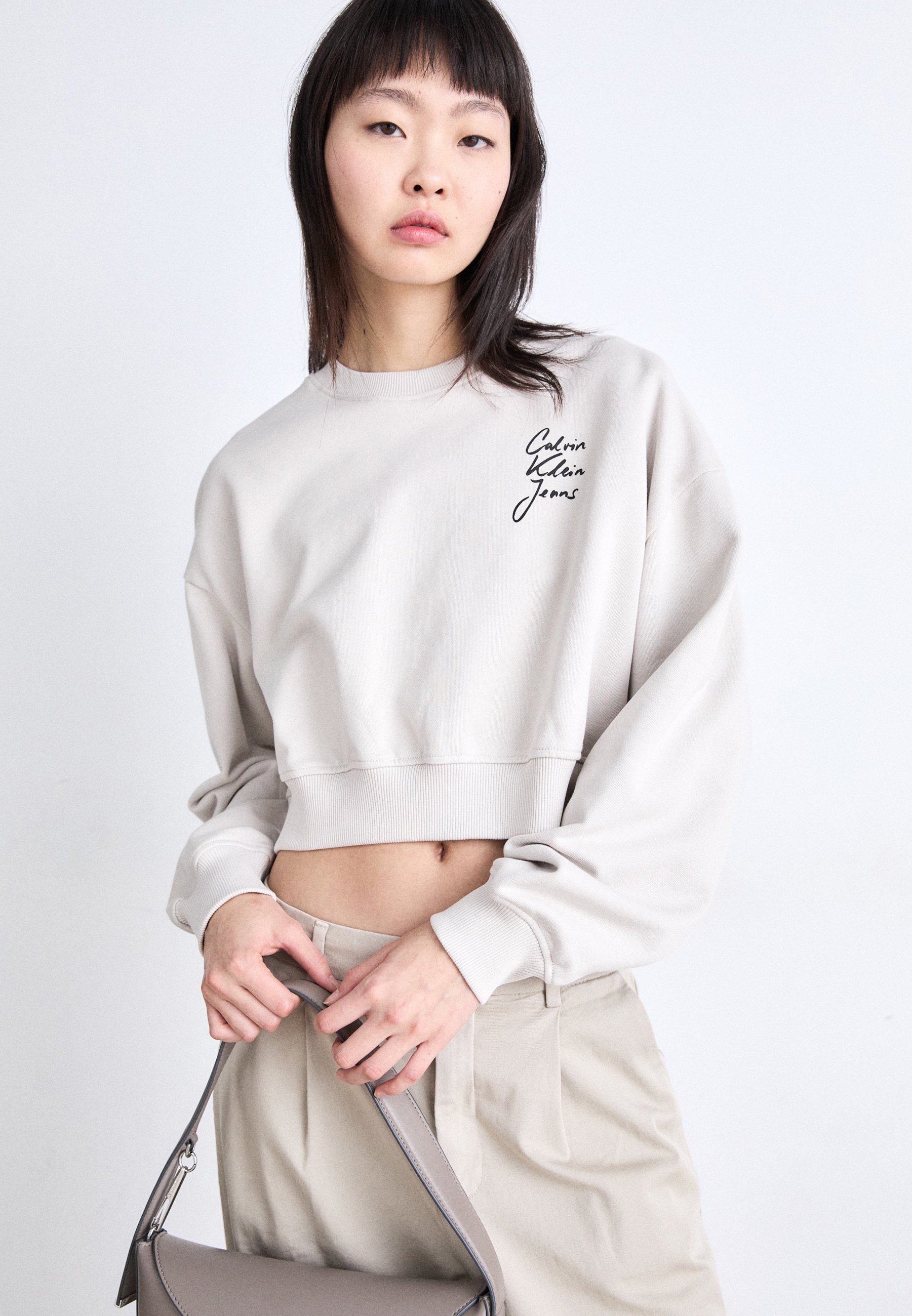 売れ筋商品|||カルバンクライン パーカー・スウェットシャツ レディース アウター SCRIPT INSTITUTIONAL CREWNECK - Sweatshirt - moonbeam Calvin Klein Jeans SCRIPT INSTITUTIONAL CREWNECK - Sweater
