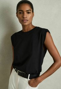 Reiss REGULAR FIT - JADE SLEEVE - Pamata T-krekls - black
