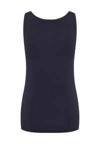 Tamsiai mėlynas liemenėlis, pagamintas iš lengvos medžiagos, su apvaliu iškirpimu ir prigludusia forma be matomų siūlių ar raštų.