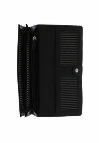 Portefeuille noir à finition texturée, doté de multiples compartiments, d'une poche zippée et de fentes pour cartes rayées sous une fermeture à bouton-pression.