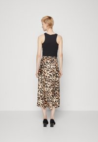 YAS Tall YASPELLA MIDI SKIRT  - A-line skjørt - black