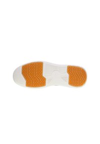Talpă de adidași albă cu accente din cauciuc portocalii, având un model hexagonal și striații pentru aderență. Material neted, durabil, cu o formă rotunjită.