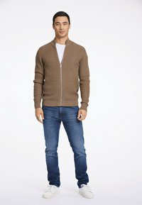 Lindbergh O-NECK STRUCTURE - Tröja med dragkedja - sand mel