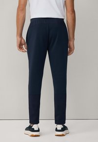 Hackett London HS RESORT TRACK JGR - Trainingsbroek - navy