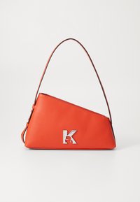 Επιλέχθηκε, poinciana