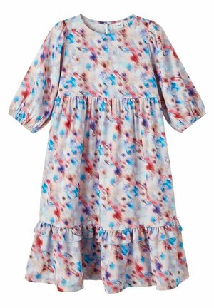 Robe enfant à manches longues avec motif floral multicolore, taille froncée, encolure ronde et ourlet volanté sur fond blanc.