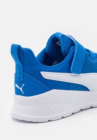 Puma ANZARUN LITE AC UNISEX - Sapatos para corrida em estrada - victoria blue/white