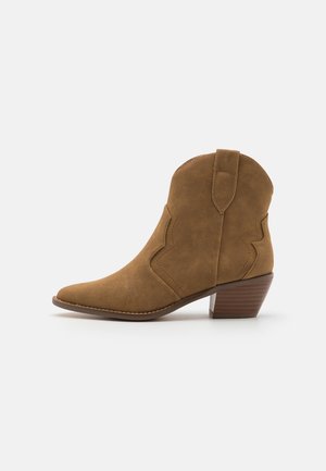 Anna Field, Bottines de cowboy / motard - cognac