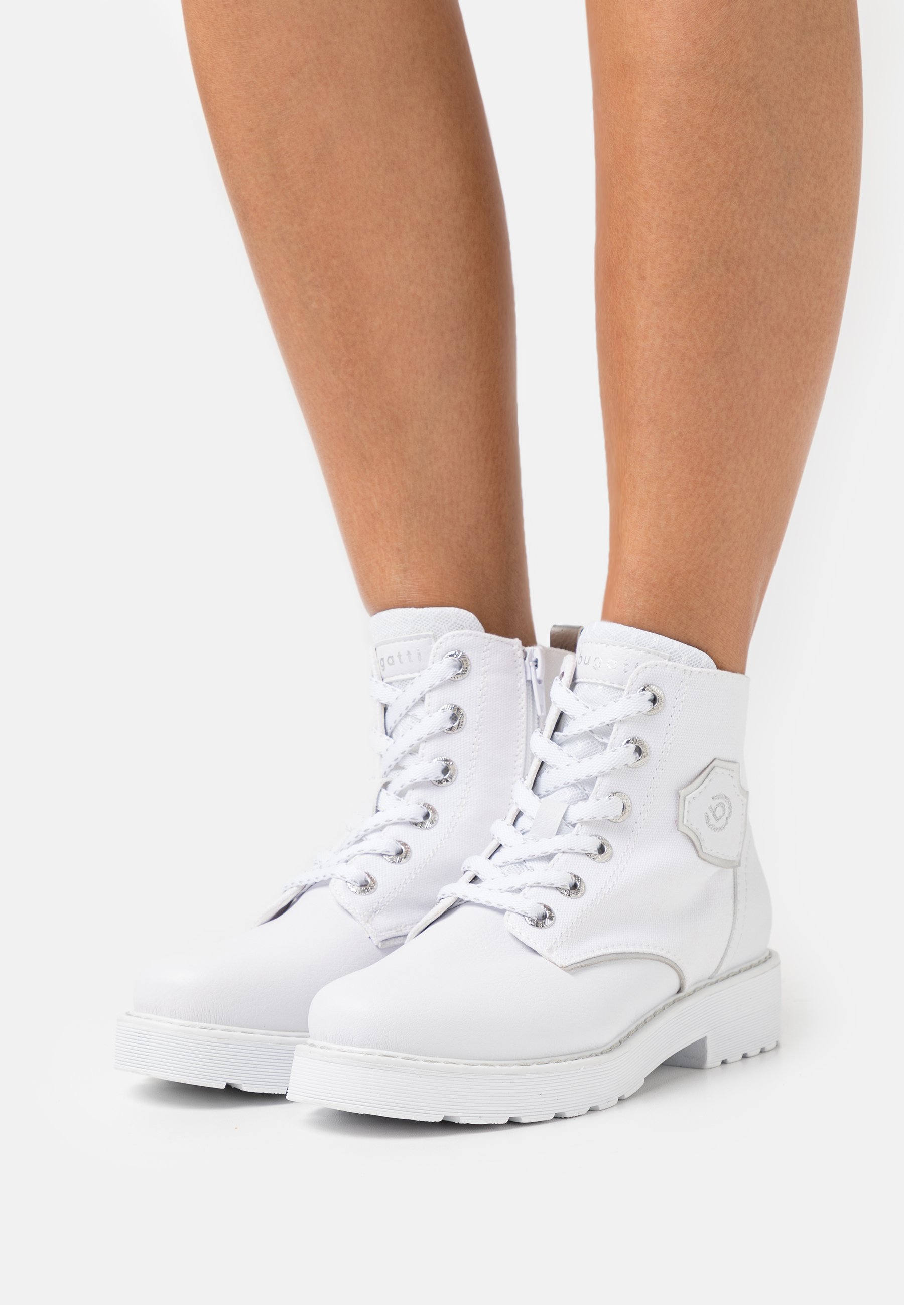 bugatti lace up boots