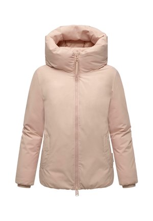 Lichtroze gewatteerde jas met grote capuchon, tegenstelling rits, zijzakken en gebreide manchetten op een witte achtergrond.