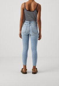 ONLY Petite Jeans Skinny Fit - light-blue denim
