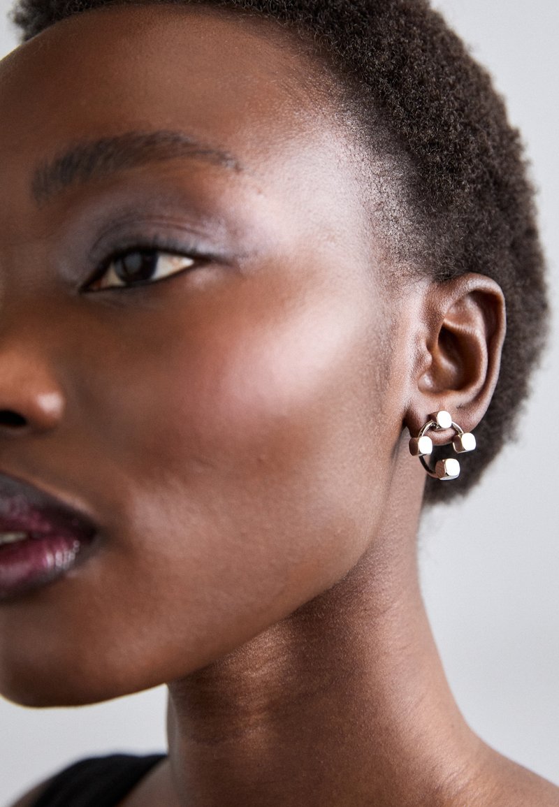 Lorette Colé Duprat - QUADRI SQ EARRING XS FLAT UNISEX - Single earring - silver-coloured, Enlarge