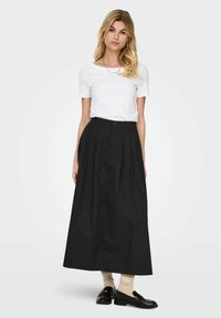 ONLY ONLZORA LONG PLEAT SKIRT - Áčková sukně - black