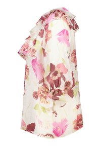 Bloemige blouse met roze, bordeauxrode en groene bloemen op een crèmekleurige achtergrond. Gerimpelde halslijn en mouwboorden vergroten de textuur.