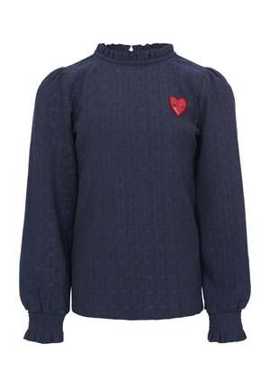 Donkerblauwe langemouwen top met een textuurpatroon, een gerimpelde halslijn en elastische manchetten, voorzien van een rode hartborduursel detail.