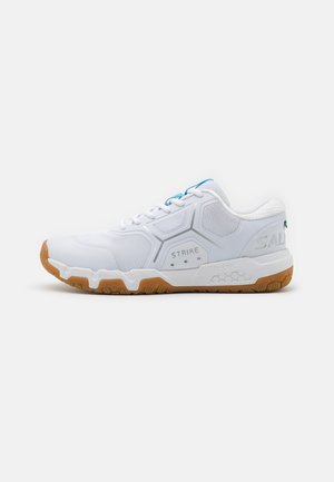 STRIKE - Zapatillas de balonmano - white