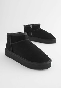 Next SHOWER RESISTENT LINED - Ziemas zābaki - black