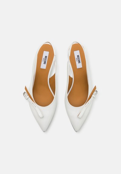 MOSCHINO BUCKLED BOW - Klassikalised kontsakingad - bianco