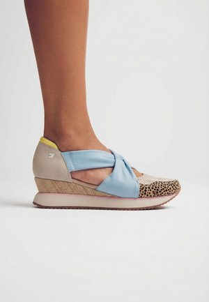 Gioseppo TARLAC - Escarpins compensés - azul