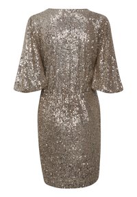 Kortsleeve paljettklänning i guld- och silvertoner, knä-lång, med rund halsringning och loose fit, med en glittrande textur.