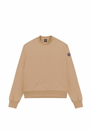 Sudadera beige con mangas largas, escote redondo y puños acanalados. Presenta un parche con logo en la manga izquierda. Tela de textura suave y lisa.