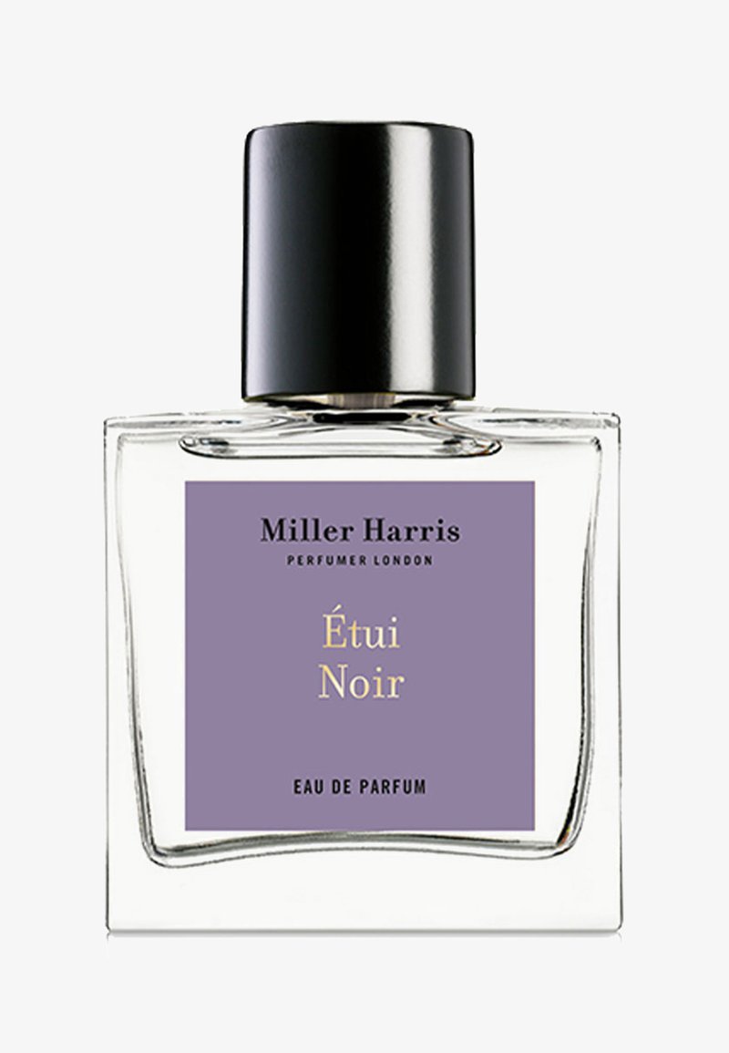 Klarer Glasparfümflakon mit schwarzem Deckel; verfügt über ein lila Etikett mit "Miller Harris Étuí Noir" in goldener Schrift.