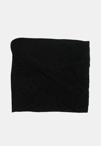 Fascia nera lavorata a maglia con design a nodo annodato sul davanti, mostrata piatta su uno sfondo bianco.