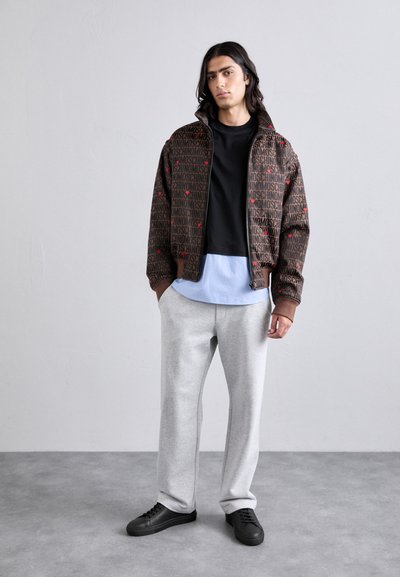 MOSCHINO UOMO - Trainers - nero/rosso