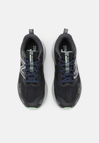 New Balance Zapatillas de trail running - black