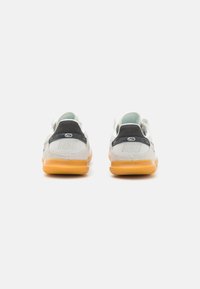 Nike Performance JR. STREETGATO - Halové kopačky - summit white/night forest