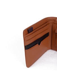 VUCH JOSHUA - Wallet - brown