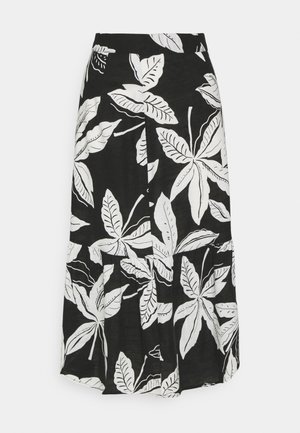 Falda negra con grandes patrones de hojas blancas, con un diseño plisado y una cintura cómoda, fabricada con tejido ligero.