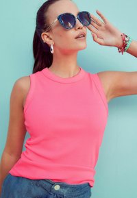 Next RACER STANDARD - Top - fluro pink