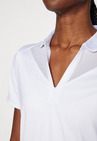 Callaway WAIST LENGTH DETAIL  - Polokošeľa - brilliant white