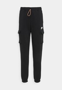 Černé cargo kalhoty vyrobené z měkké látky, s dvěma bočními kapsami, elastickým páskem s oranžovým šnůrkami a zúženými manžetami. Logo Nike na bocích.