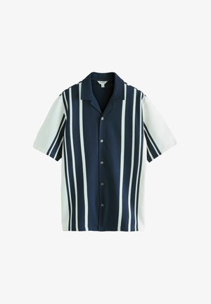 Tengerészkék és fehér rövid ujjú, gombos ing, függőleges csíkozással és campegyenes gallérral.