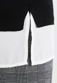 Dorothy Perkins Stickad tröja - black