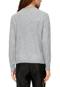 QS MIT ROLLSAUMBLENDE - Strickpullover - grau meliert