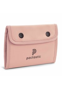 Roze stoffen portemonnee met een klep sluiting en twee zwarte drukknoopjes. Voorzien van het logo "pactastic" in zwart aan de voorkant. Geverfde randen.
