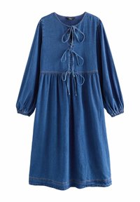 Robe en denim bleu foncé avec manches longues bouffantes, poignets élastiques, encolure ronde et un détail de nouage à l'avant à la taille.