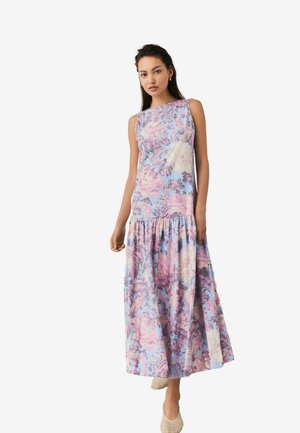 Next REGULAR FIT - SLEEVELESS DROP WAIST CREW NECK - Maxikleid - pastel blue floral