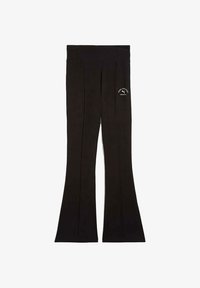 Selezionato, puma black