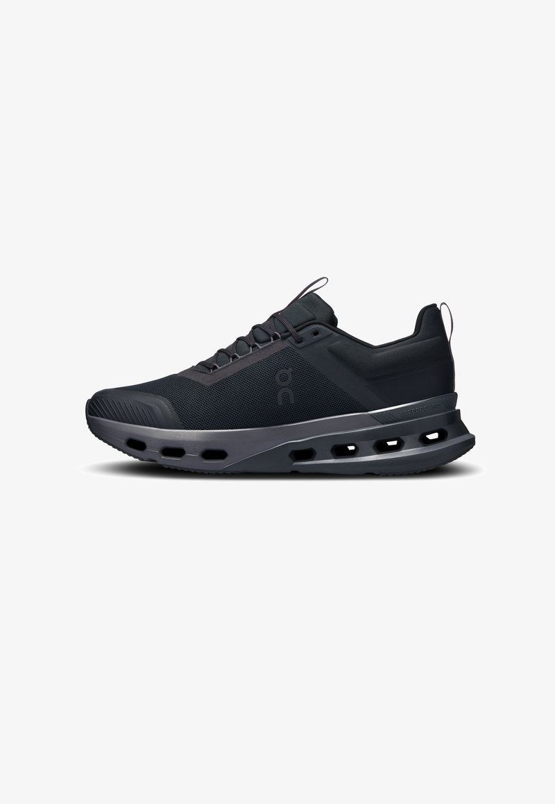 On CLOUDNOVA X - Chaussures fitness - black eclipse