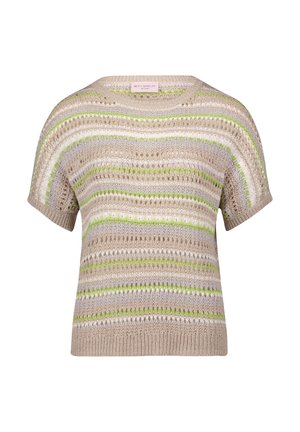 Beige kortærmet strikket sweater med vandrette striber i lysegrøn, hvid og grå, med et åbent vævemønster.