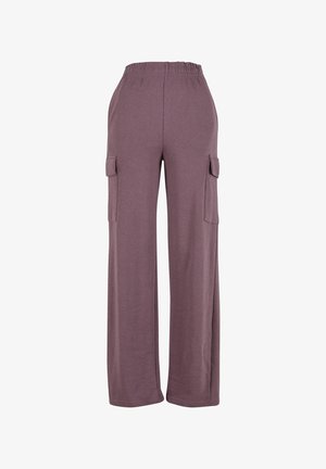 Lilla, vide cargo-bukser lavet af blødt materiale, med elastisk talje og to sidelommer. Glat tekstur uden mønstre.