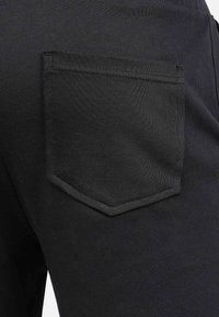 Reichstadt Shorts - schwarz