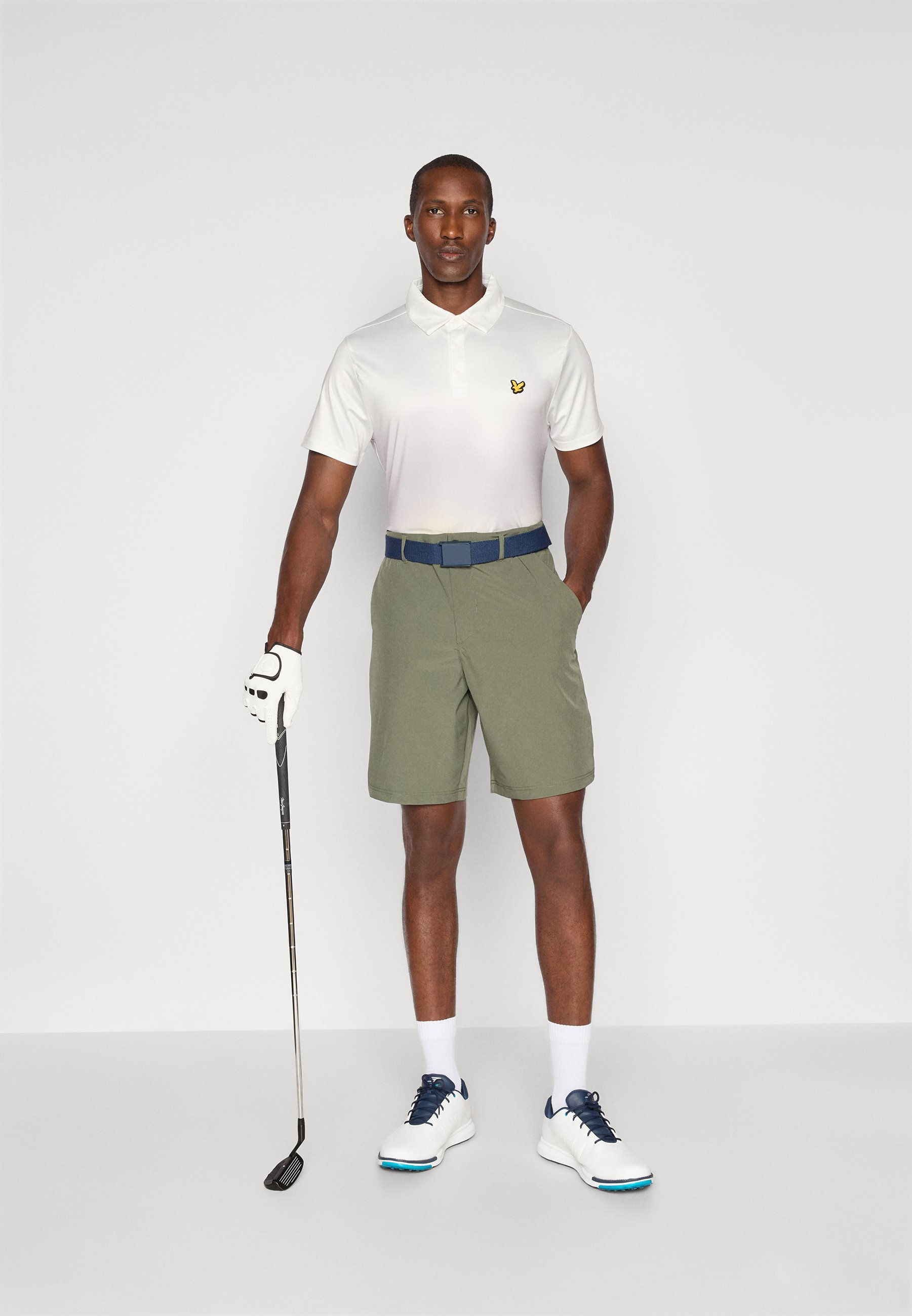 Lyle & Scott POCKET GOLF SHORT - Sports shorts - cactus green
