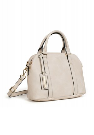 Beige leren handtas met ronde vorm, gouden hardware, zwarte accentstrepen, dubbele bovenhandvatten en een afneembare schouderriem.